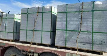 中卫 芝麻白花岗岩地铺石装车日常