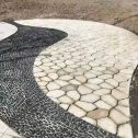 中卫 黄金麻冰裂纹地铺石工地铺装案例