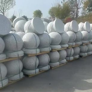 中卫 白麻花岗岩石材圆球，石球，挡车球，隔离球，景观石球，风水球等