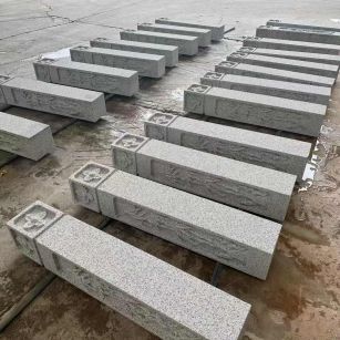 中卫 白麻方柱雕花防水