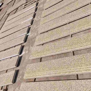 中卫 黄金麻花岗岩光面楼梯踏步