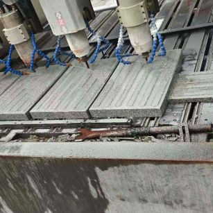 中卫 芝麻白花岗岩荔枝面盲道雕刻