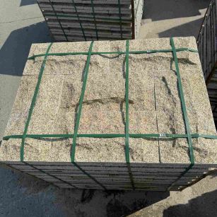 中卫 黄金麻花岗岩石材自然面蘑菇石成品