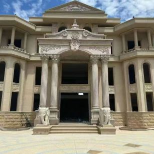 中卫 黄金麻别墅外墙干挂，大柱，大象，蘑菇石，雕花板