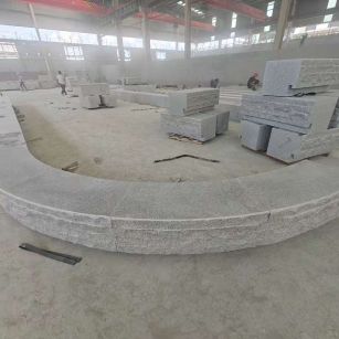 中卫 芝麻白异形坐凳，自然面光面弧形加工