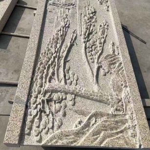 中卫 黄金麻雕刻板浮雕迎客松