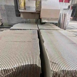 中卫 车间生产日常，黄金麻白麻花岗岩