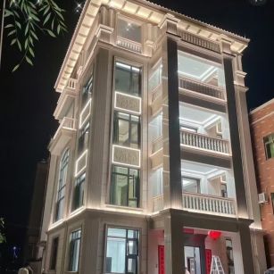 中卫 芝麻白花岗岩别墅外墙夜间效果