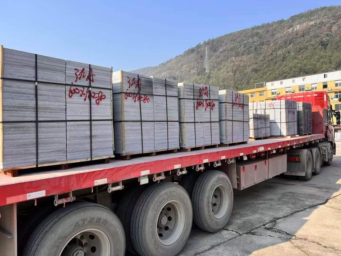 中卫 芝麻灰地铺石出货日常