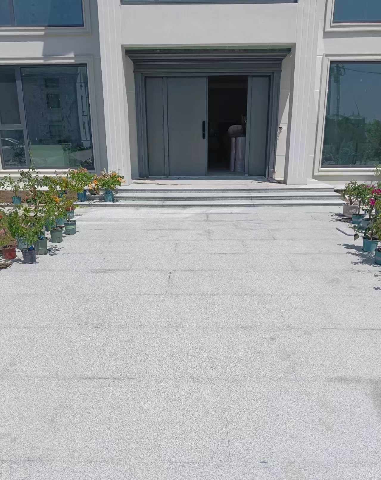 中卫 芝麻白花岗岩地铺石地面铺装