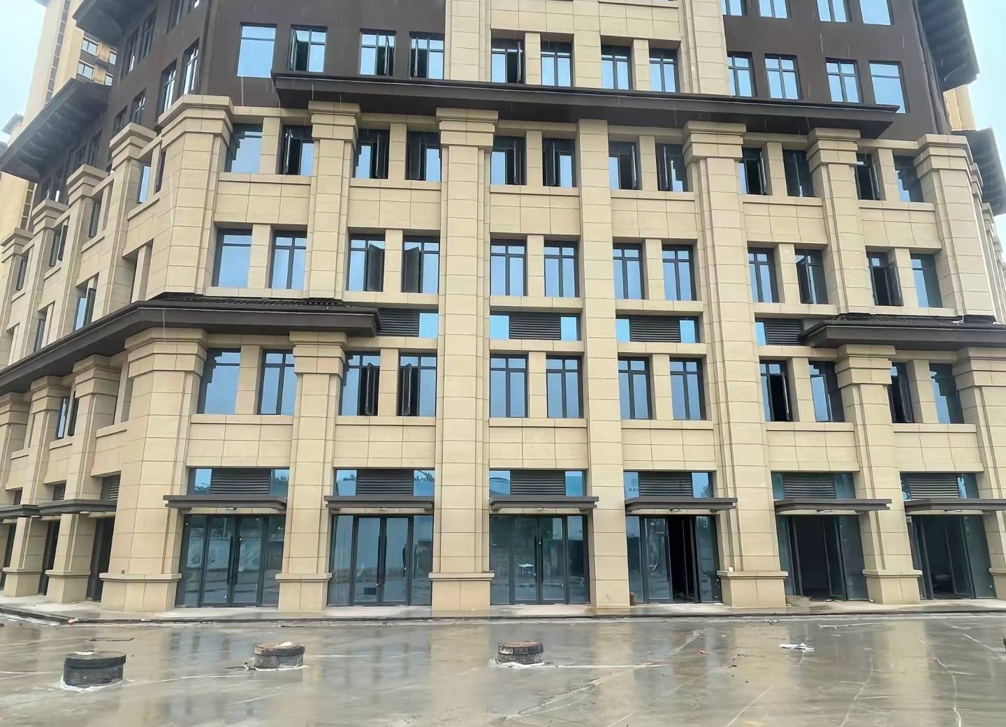 中卫 黄金麻花岗岩荔枝面小区外墙干挂