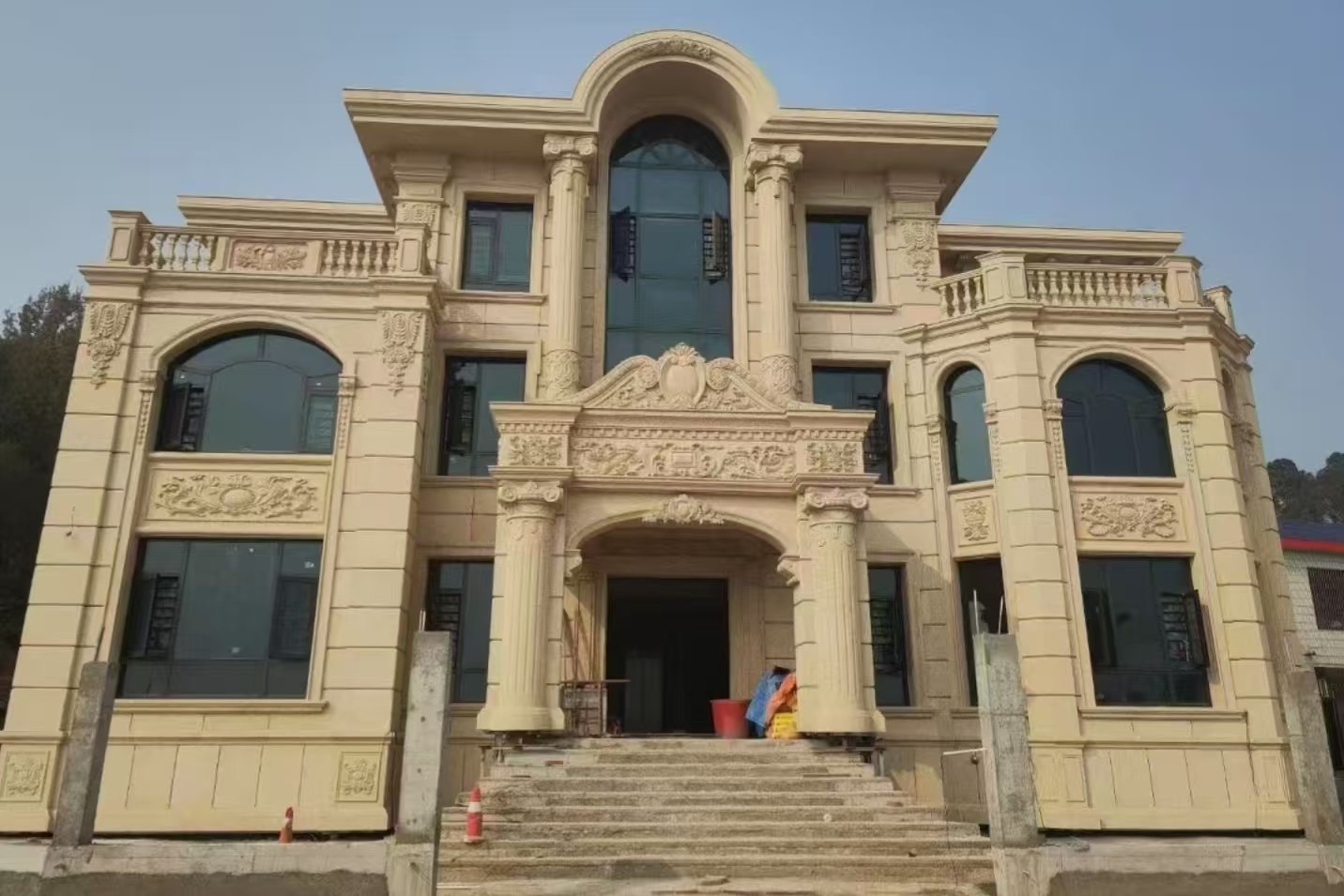 中卫 黄金麻花岗岩别墅外墙干挂