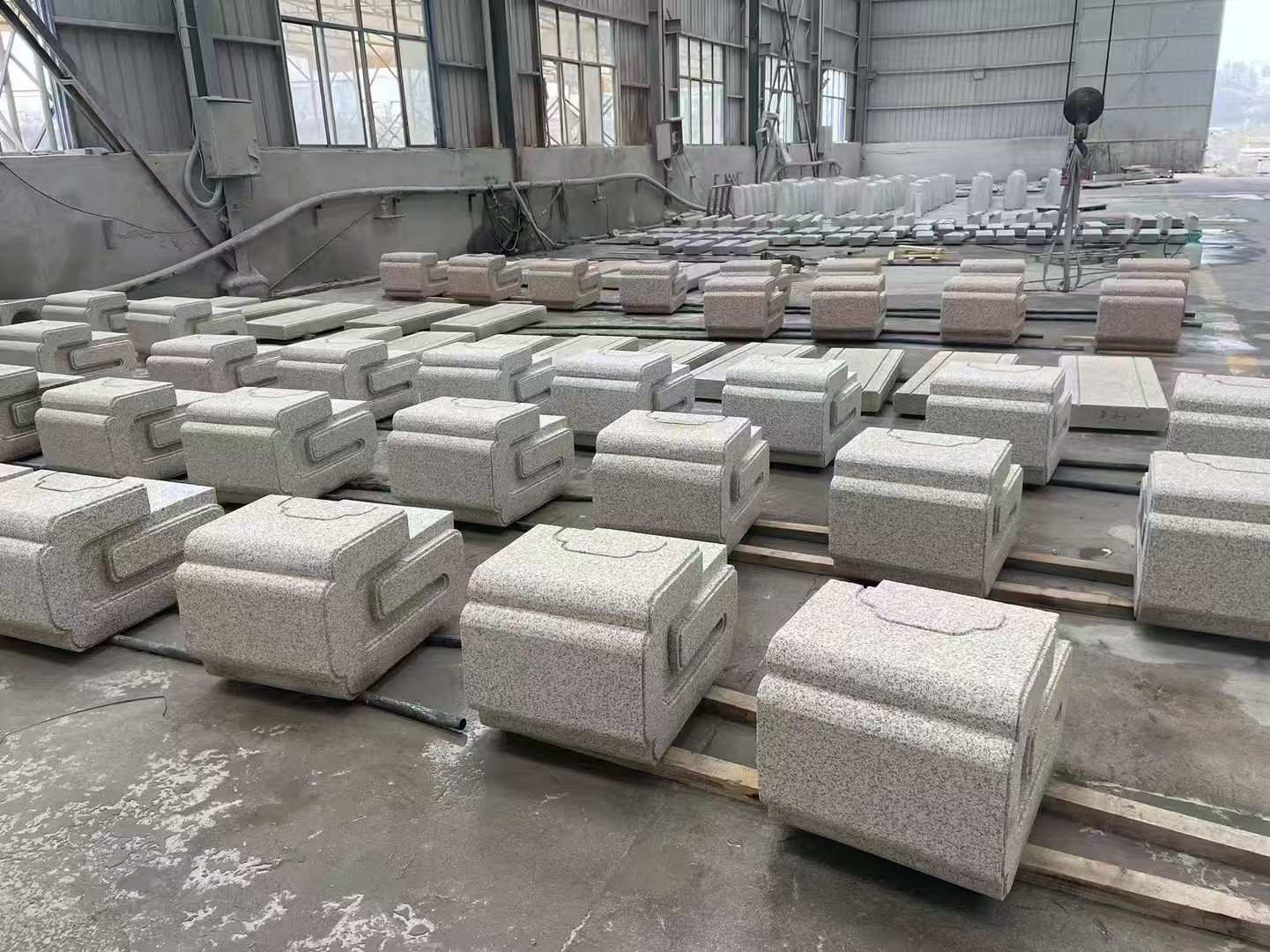 中卫 白麻花岗岩异形加工-石凳，坐凳