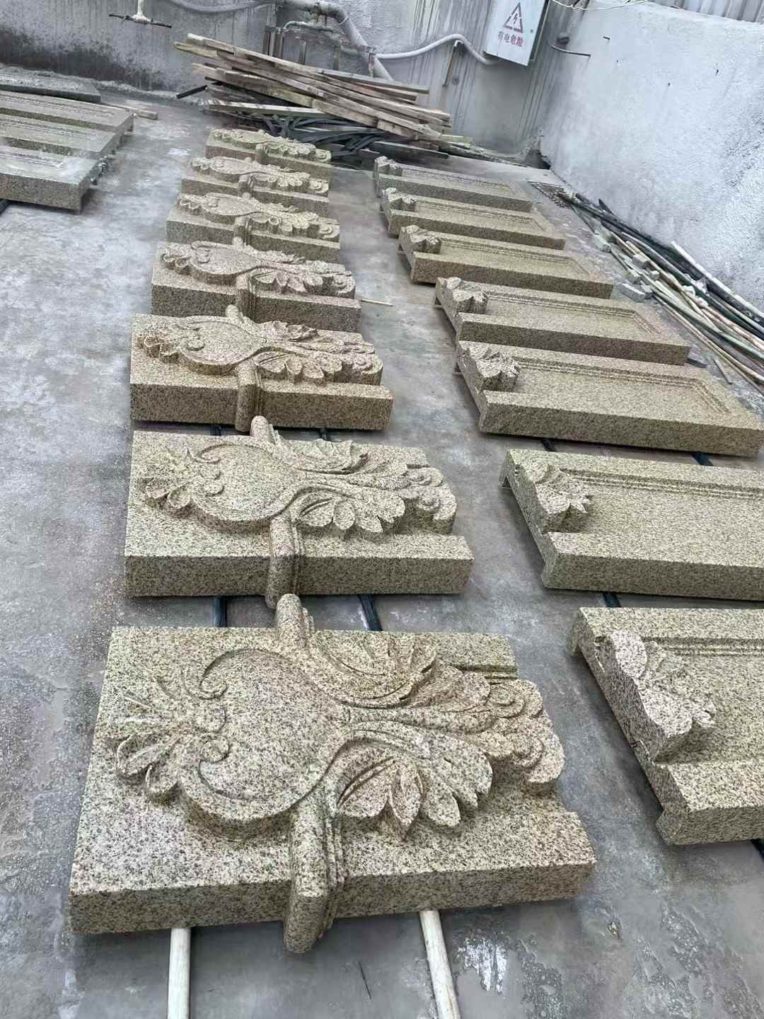 中卫 黄金麻花岗岩别墅外墙雕刻板