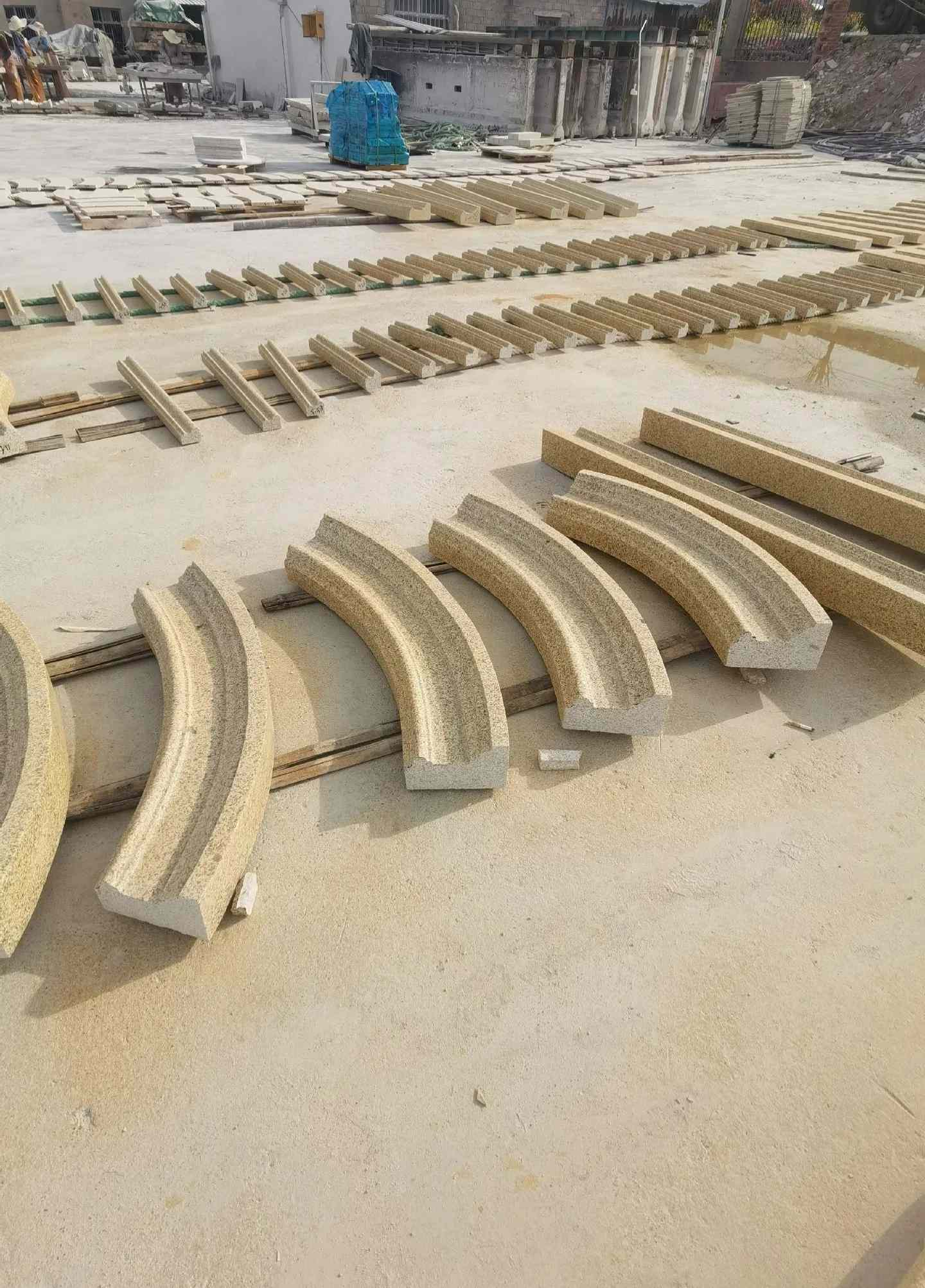 中卫 黄金麻花岗岩别墅线条