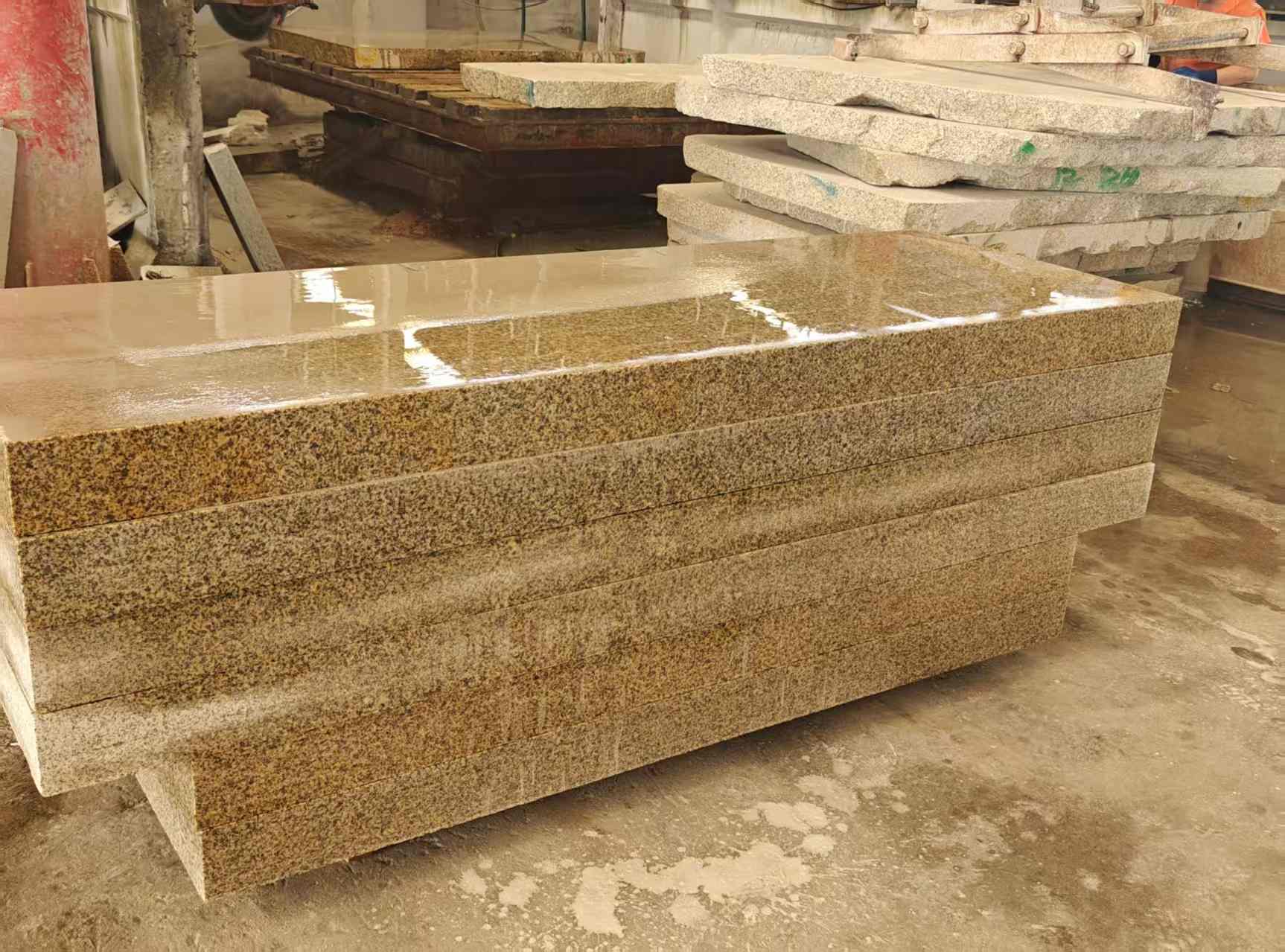 中卫 黄金麻栏杆料半成品加工中